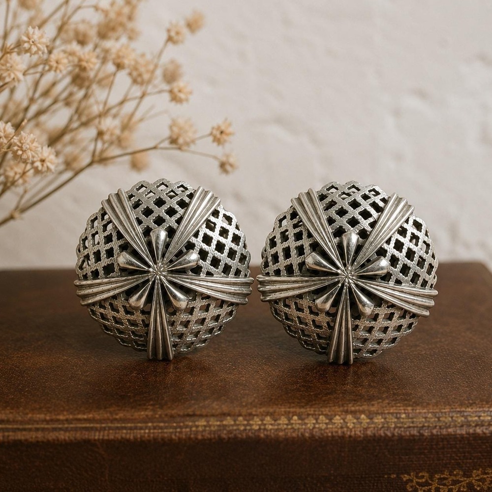 Vintage Silver Tone Basketweave Starburst Clip On Earrings Mid Century Mod